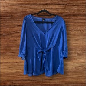 Cute flattering blouse